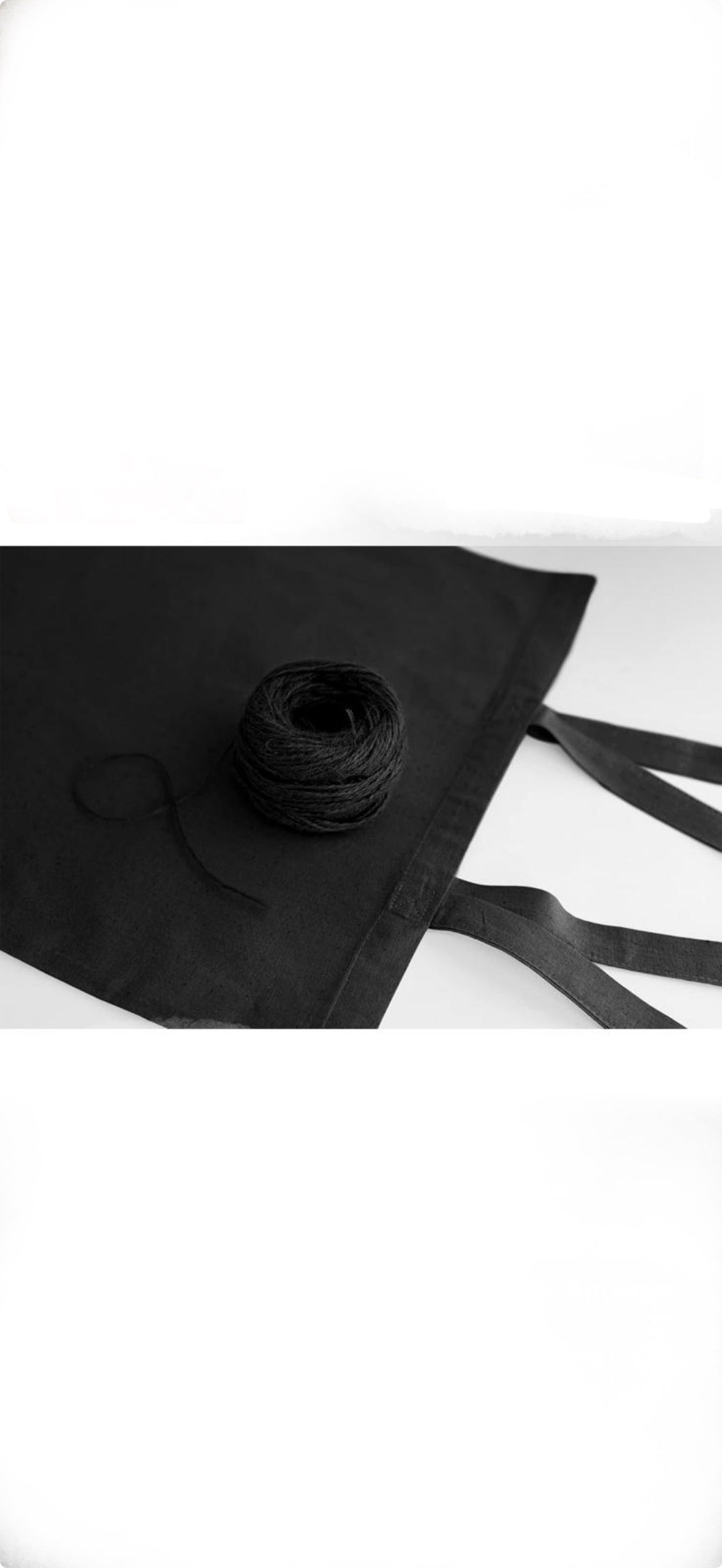 Möchtest du dein eigenes Design tragen? 
Kein Problem! Wir bieten dir die Möglichkeit, dein persönliches Wunschlogo auf unsere Taschen drucken zu lassen. Egal ob ein Name, ein besonderes Symbol oder ein individuelles Design.